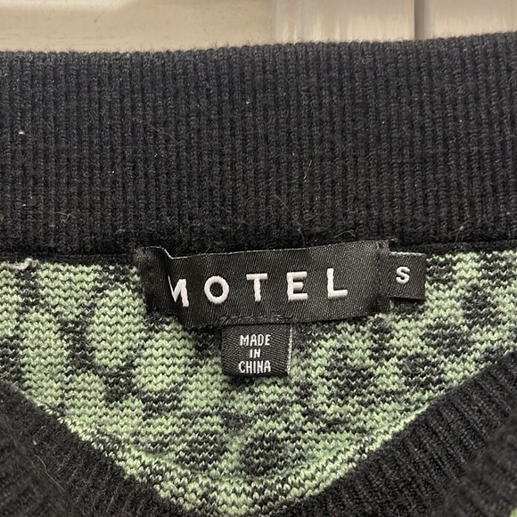 motel rocks mini skirt - Picture 2 of 4